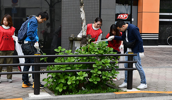 1時間40分にわたって拾いました